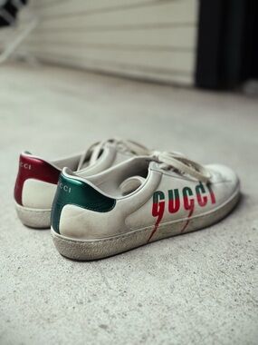 Gucci White Leather Sneakers with Green & Red Accents